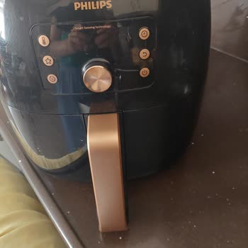 İç Haznedeki Paslanma Ve Yağ Lekeleri Nedeniyle Philips Airfryer İade Talebi