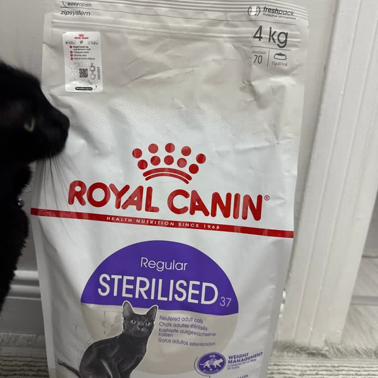 Orijinal Olmadığı Belirtilen Kedi Maması İçin Açıklama Ve Geri Çağırma Talebi