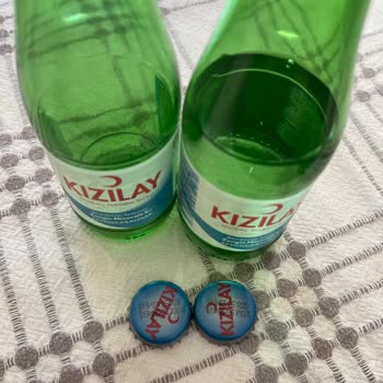 Kızılay Doğal Maden Suyunda Deterjan Kokusu Ve Tatı Nedeniyle Karın Ağrısı Ve Ücret İadesi Talebi