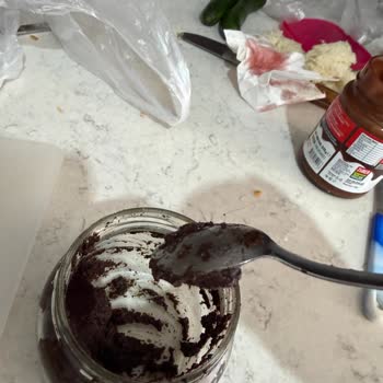 File Market Eryaman Şubesinde Kıl İçeren Zeytin Ezmesi İçin Gıda Hijyeni Şikayeti