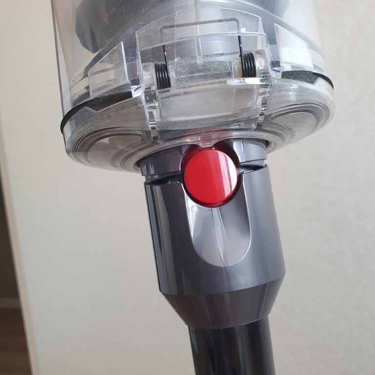 Dyson V12 Boru Bağlantısının Gevşemesi Ve Garanti Kapsamında Ücretsiz Değişim Talebi
