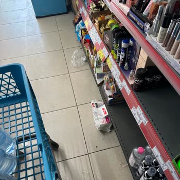 Kavacık A101 Şubesinde Hijyen Ve Düzen Kaosu