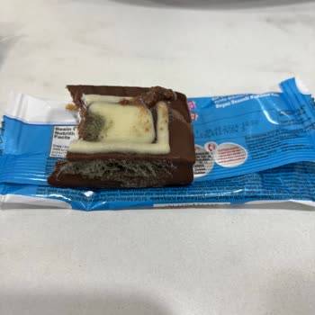 Küflü Çikolata Satışı Ve Geçmemiş Son Kullanma Tarihi Gıda Güvenliği Endişesi