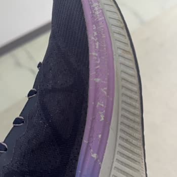 Skechers Ayakkabısının Boyası Çabuk Soyuluyor, Değişim Talebi