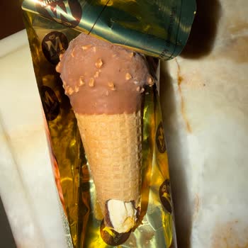 Alt Kısmı Eksik Magnum Dondurması İçin İade Ve Değişim Talebi
