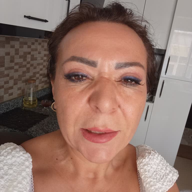 Glam Life Güzellik Merkezi Hem Maddi Hem De Manevi Olarak Zarar Ettim