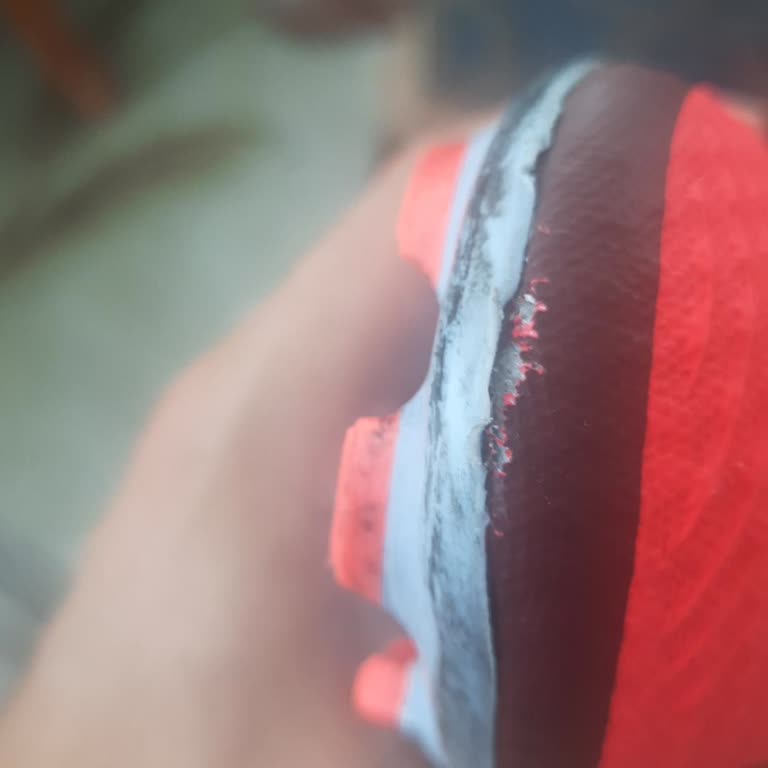 Nike Kramponunda Erken Deformasyon Ve Garanti Reddi