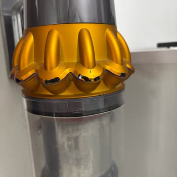 Dyson V15 Elektrik Süpürgesinde Kısa Sürede Kozmetik Bozulma Ve Garanti Reddi