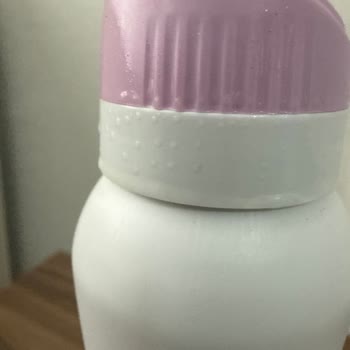 Emotion Kapağından Sızan Deodorantlar Kullanılamaz Hale Geliyor