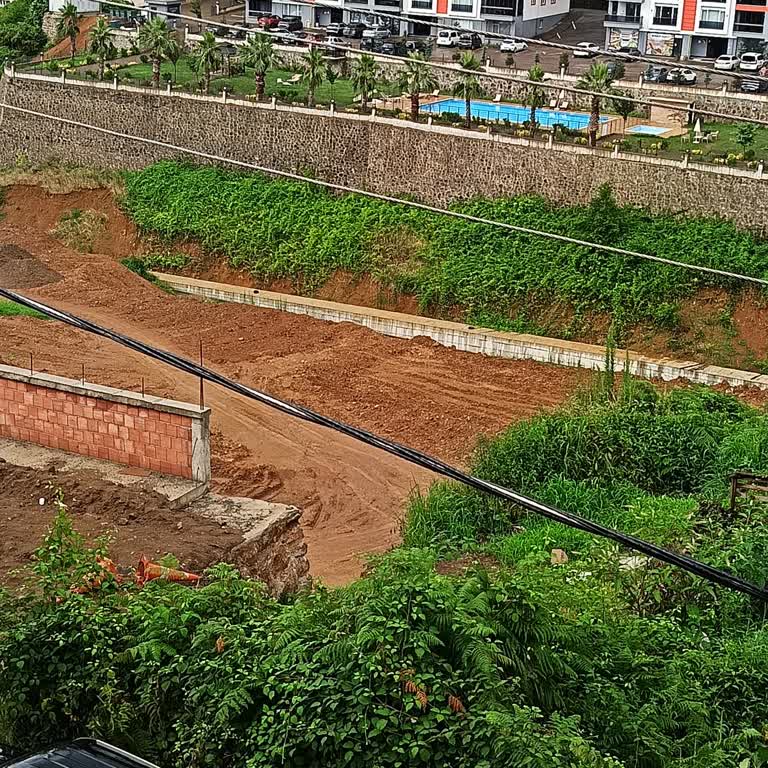 Çocukların Güvenliği Tehlikede: İnşaat Açığı Acilen Kapatılsın
