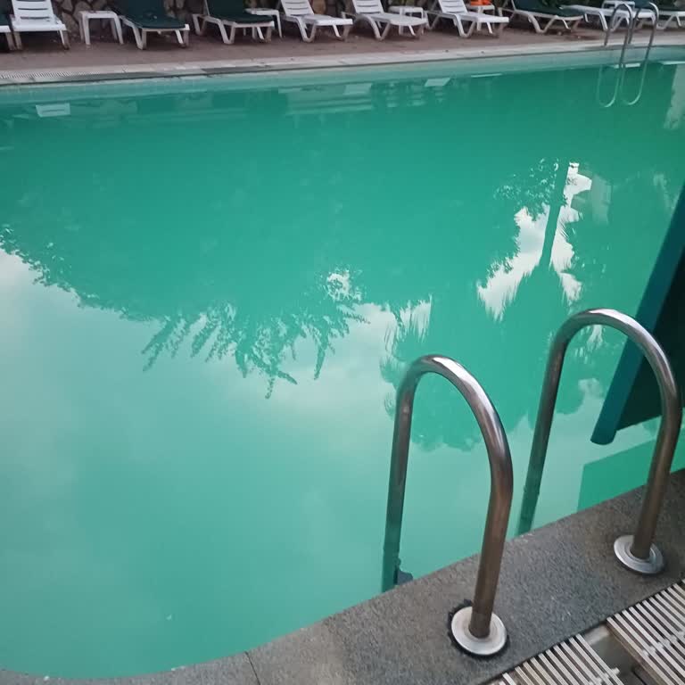 Mariva City Beach Otel'de Girişte 1,5 Saat Bekleme Ve Hijyen Sorunları