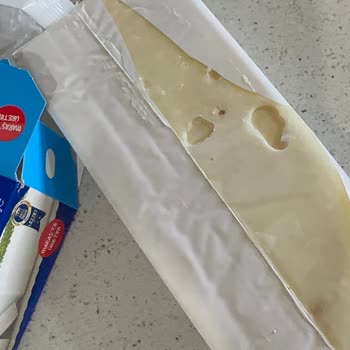 Dondurmanın İçinde Gizli Plastik Film Ve Bozulmuş Lezzet