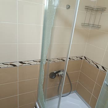 Poliçedeki Cam Kırılması Teminatı Reddedildi, Sigortam.net Destek Vermedi