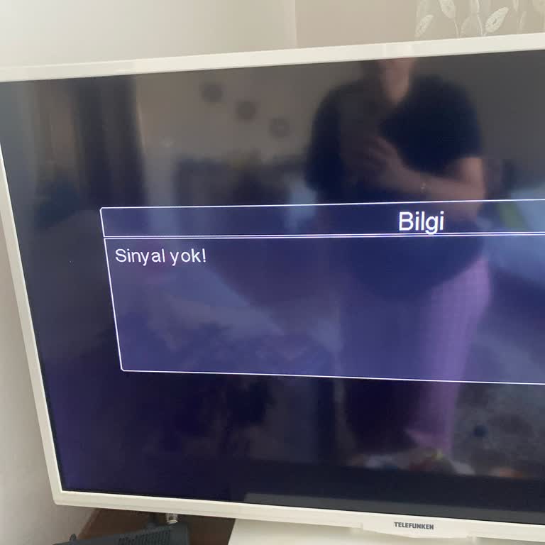 TV Yayını Kesintisi Uzun Süre Devam Ediyor Ve Net Açıklama Talep Ediliyor