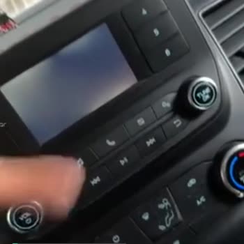 Ford Transit Teyp Ve Ekran Sorunu!