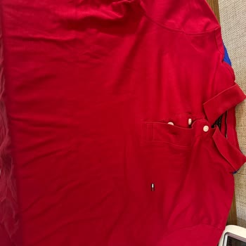 Tommy Hilfiger Tişörtlerde Hızlı Solma Ve Mağaza Reddiyle Hayal Kırıklığı