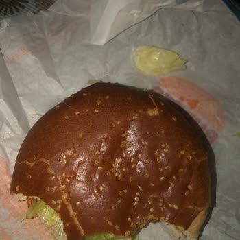 Midyat Şubesinde Yanmış King Chicken Menü Ve Telefon Numarası Bulunmayan Şubeden İade Talebi