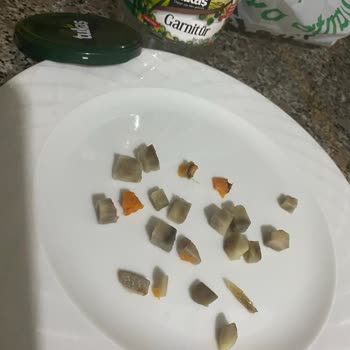 Tukaş Garnitüründe Çürük Patates Ve Havuç Taneleri: Sağlık Ve Güven Sorunu