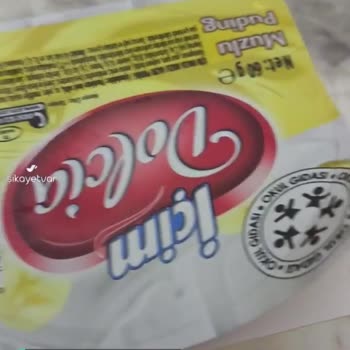 İçim Muzlu Puding İçi Küf Veya Başka Bir Şey Kokusu