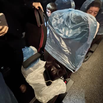 Yağmurlu Koltuklar Ve Çöp Poşeti Üzerinde Seyahat: Süha Turizm'de Sağlık Ve Konfor İhmali