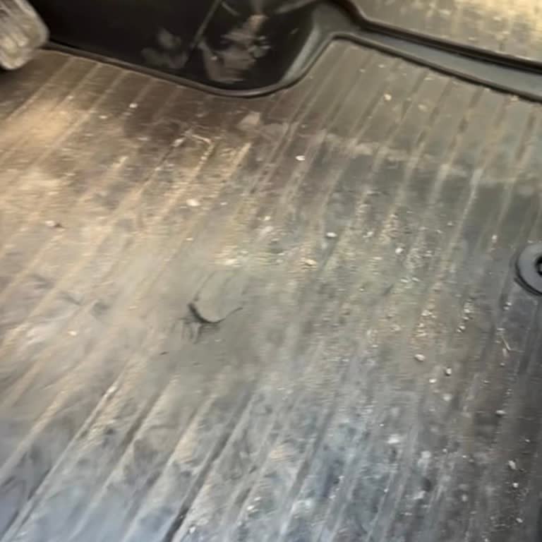 Opel Vivaro Ayıplı Paspas 20 Günde Yırtıldı Ve Servis Reddetti