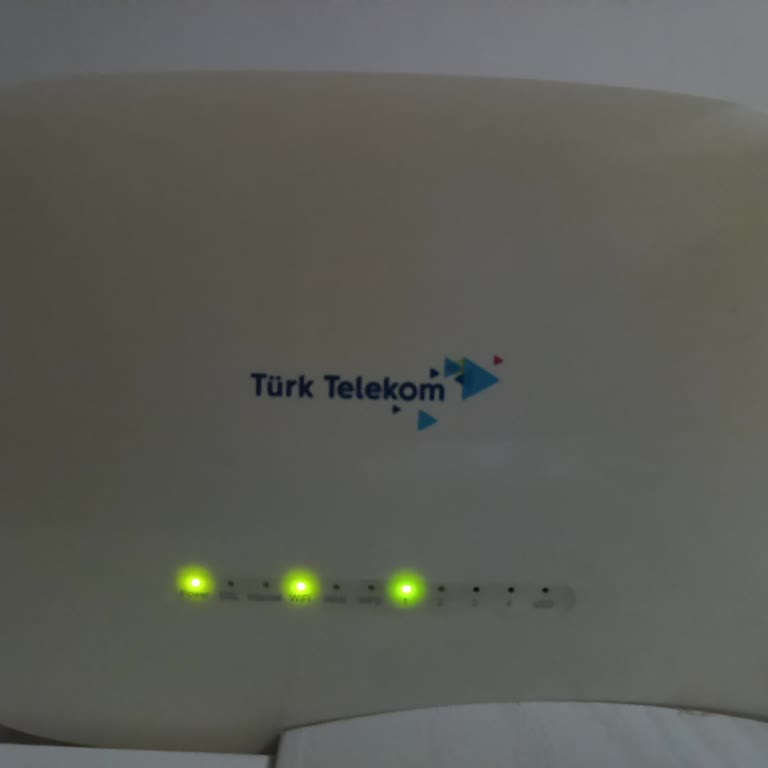 Türk Telekom Ev İnternetim 24 Saatten Fazla Kesildi Ve Canlı Müşteri Temsilcisine Ulaşamıyorum
