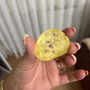 Lays Klasik Cipsinde Mor Renkli Lekeli Çip Ve Sağlık Riski