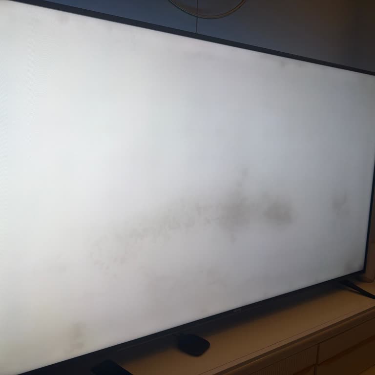 Garanti Kapsamında Büyüyen Ekran Lekesi Nedeniyle Televizyon Değişimi Talebi