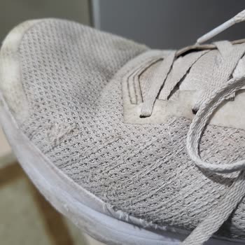 Nike Run Defy Ayakkabısının Kısa Sürede Dağılması Ve Değişim Talebi
