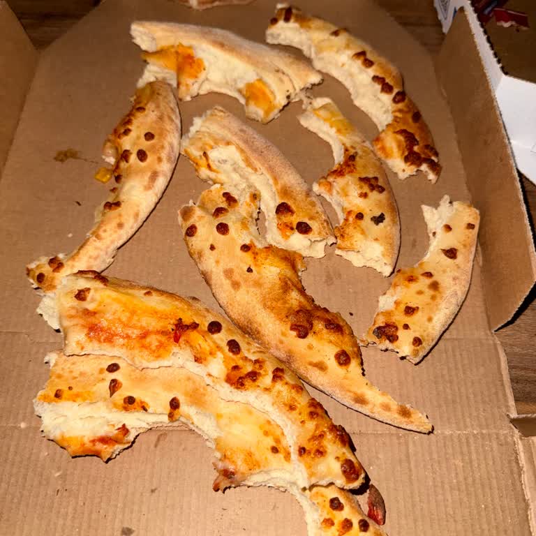 Buz Gibi Pizza, 90 Dakika Gecikme Ve İlgisiz Kurye
