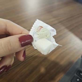 Başak Şeker Paketi İçinde Sakız Bulunması Güvenimizi Sarsıyor