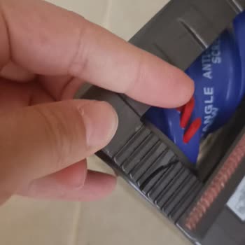 Dyson V15 Dikey Süpürge Halı Başlığı Eksik Gönderildi, Müşteri Hizmetleri Çözüm Sunmadı