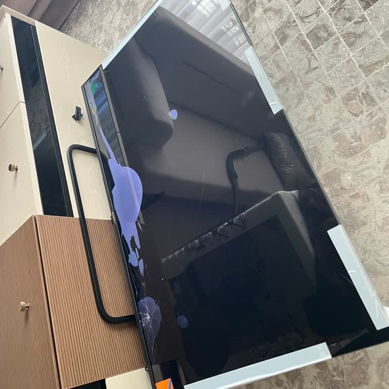 Kırık Televizyon Ve Çözüm Yokluğu: Hepsiburada Ve Grundig Sorumluluk Reddi