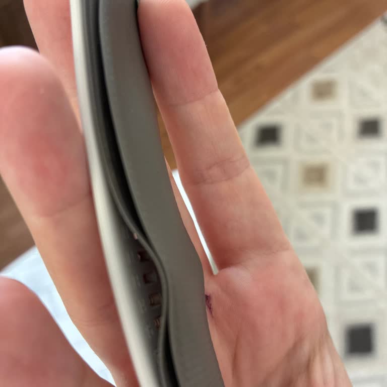 Huawei Watch D2 Hava Yastığı Patladı, Ücretsiz Kayış Teslimatı Gerekiyor