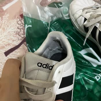 Deichmann'dan Alınan Adidas Ayakkabının 1 Ay İçinde Yırtılması Ve İnceleme Reddi