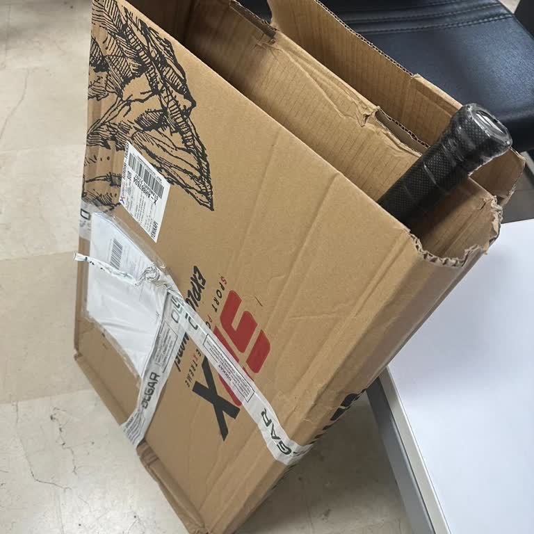 SPX Tenis Raketinde Eksik Kordaj Ve Açık Paket Şikayeti