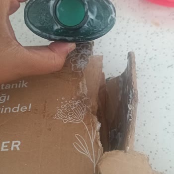 Patlamış Saç Kremi Ve Haksız Suçlama