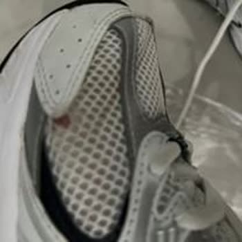 Model Hatası Olarak Yan File Açılan New Balance 530 Ayakkabının Değişim Ve İade Talebi