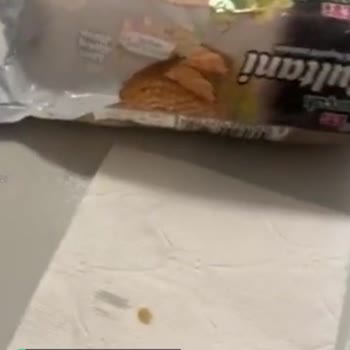 Eti Burçak Sultani'den Şikayet Var