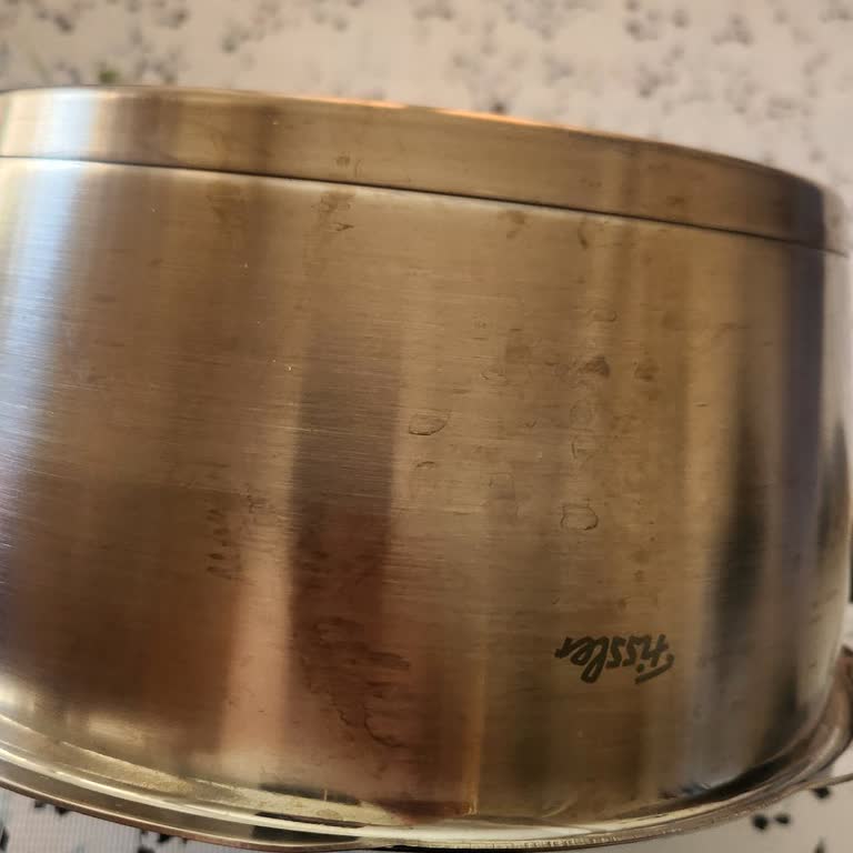 Fissler Düdüklü Tencere Setinde İlk Kullanımdan Sonra Kararma Ve Matlaşma