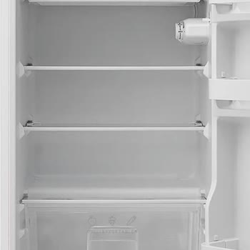 Yanıltıcı Bilgiyle Üç Raflı Olması Gereken Mini Buzdolabı İki Raflı Gönderildi