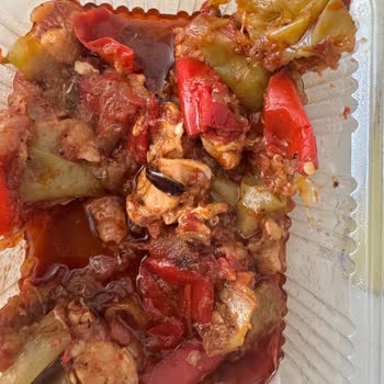 Migros Marketinde Tavuk Menüsü İçinde Hamam Böceği: Hijyen İhlali Ve Sağlık Riski