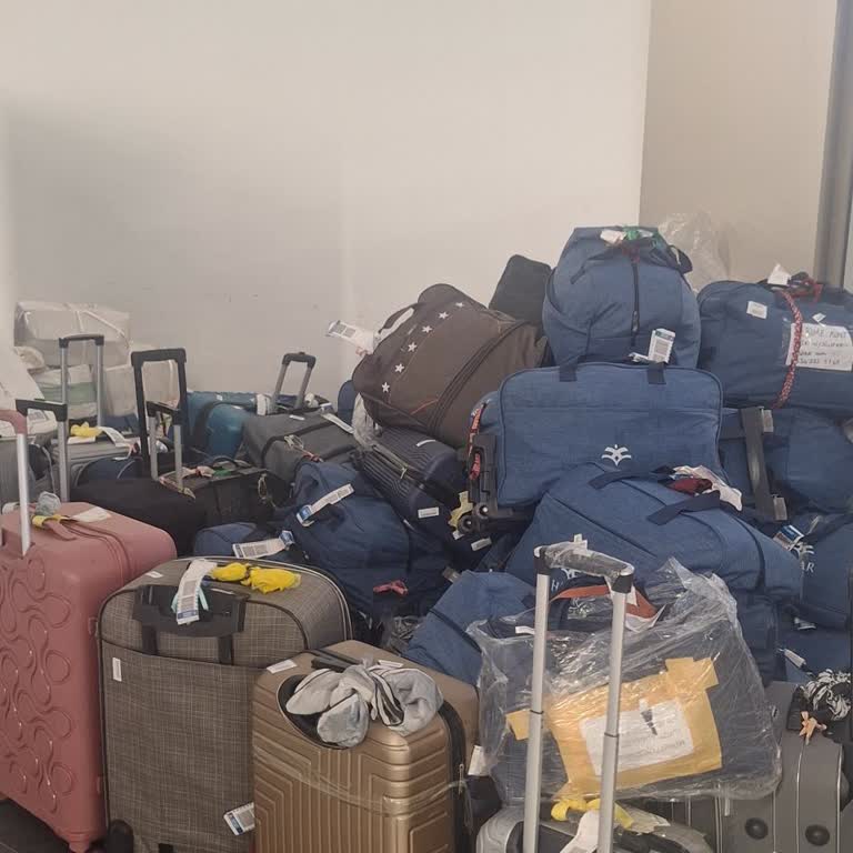 Bagajlarıma Ulaşamama Ve Personelin Zorlayıcı Tutumu