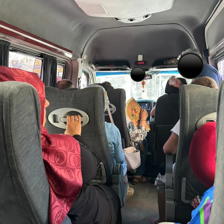 Gezibox Turunda Konforsuz Minibüs Ve Plansız Program Şikâyeti