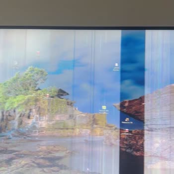 Hasarlı Monitör Teslim Alındı, Müşteri Hizmeti Çözüm Sunamadı