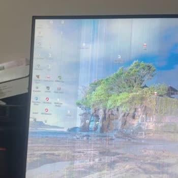 Hasarlı Monitör Teslim Alındı, Müşteri Hizmeti Çözüm Sunamadı