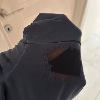 Garaj Günleri Hamile Alt Pantolonu Kısa Sürede Yırtıldı, 600 TL Ücret İadesi Talep Ediliyor