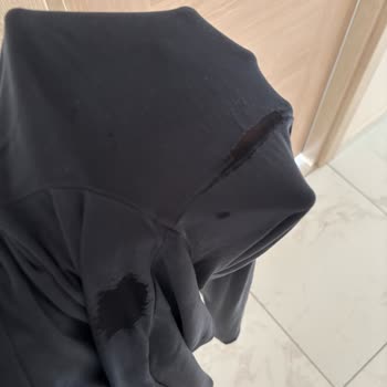 Garaj Günleri Hamile Alt Pantolonu Kısa Sürede Yırtıldı, 600 TL Ücret İadesi Talep Ediliyor