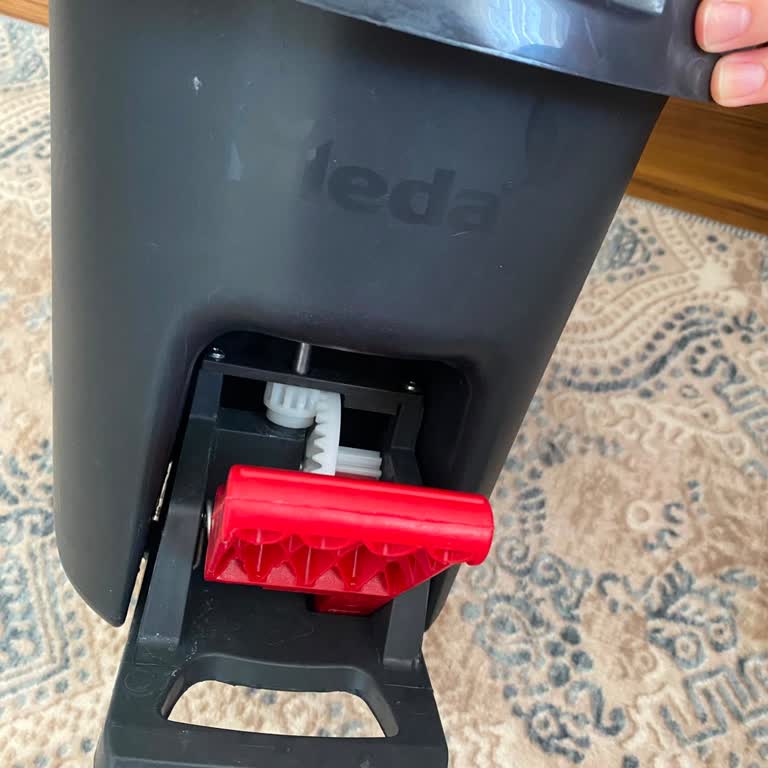 Garanti Kapsamındaki Pedallı Temizlik Seti Arızalı Ve Müşteri Hizmetlerinden Cevap Alınamıyor