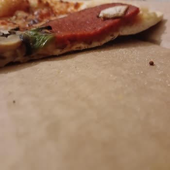 Yanlış Pizza Ve Sarımsaklı Kenar Eksikliği Tekrar Eden Sorunlar